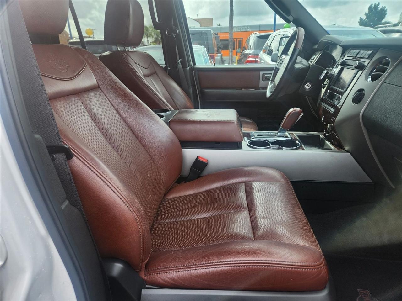 Ford Expedition  2014