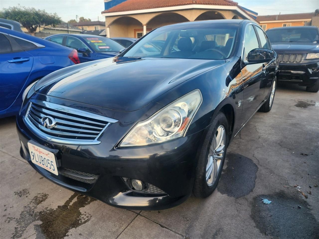 2015 Infiniti Q40 Sedan 4D