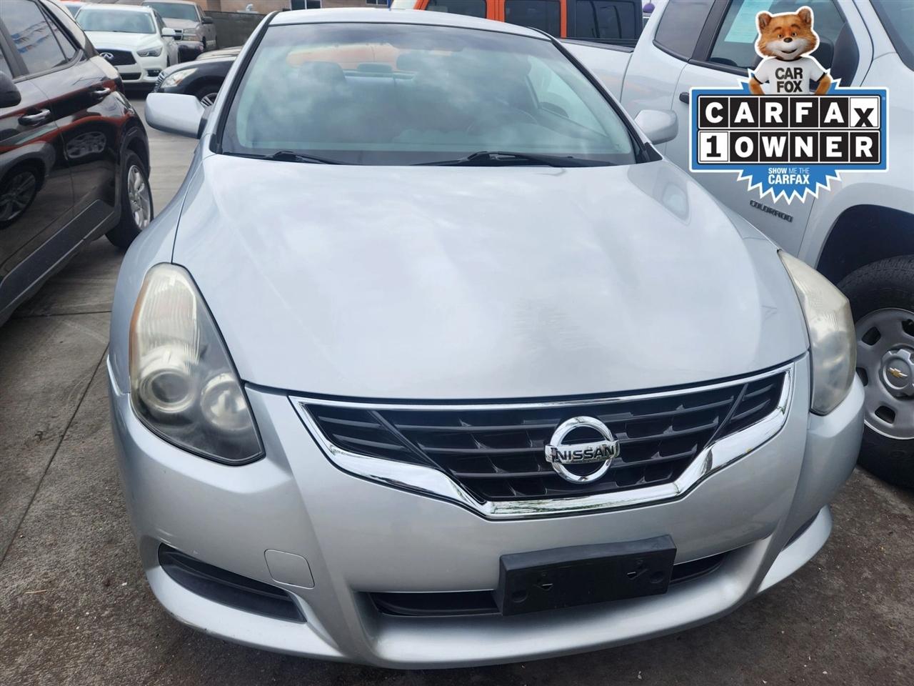 Nissan Altima  2010