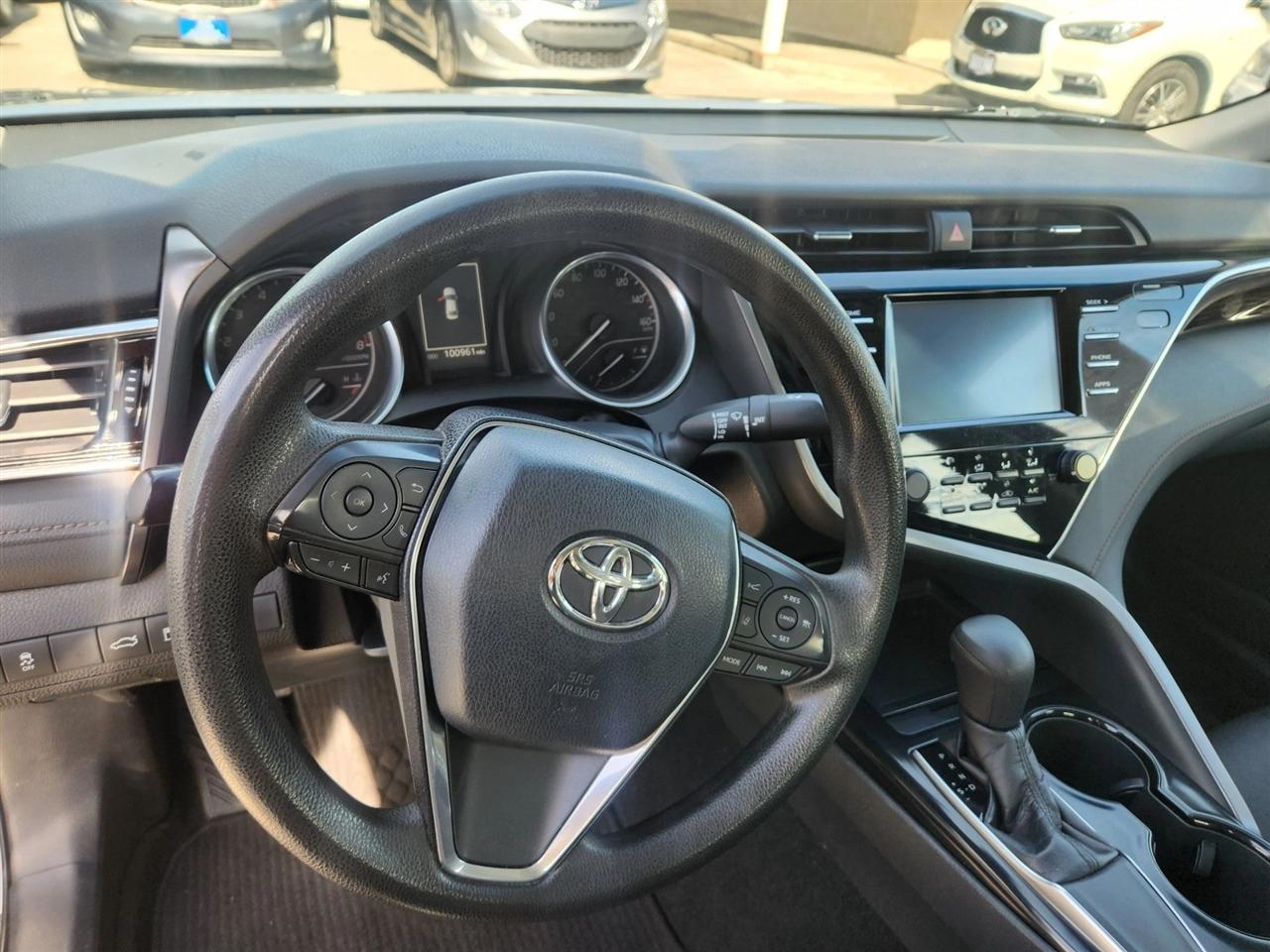Toyota Camry  2018