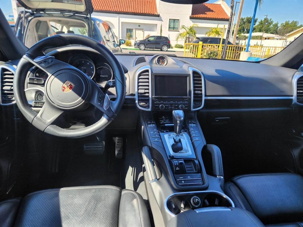 Porsche Cayenne  2014