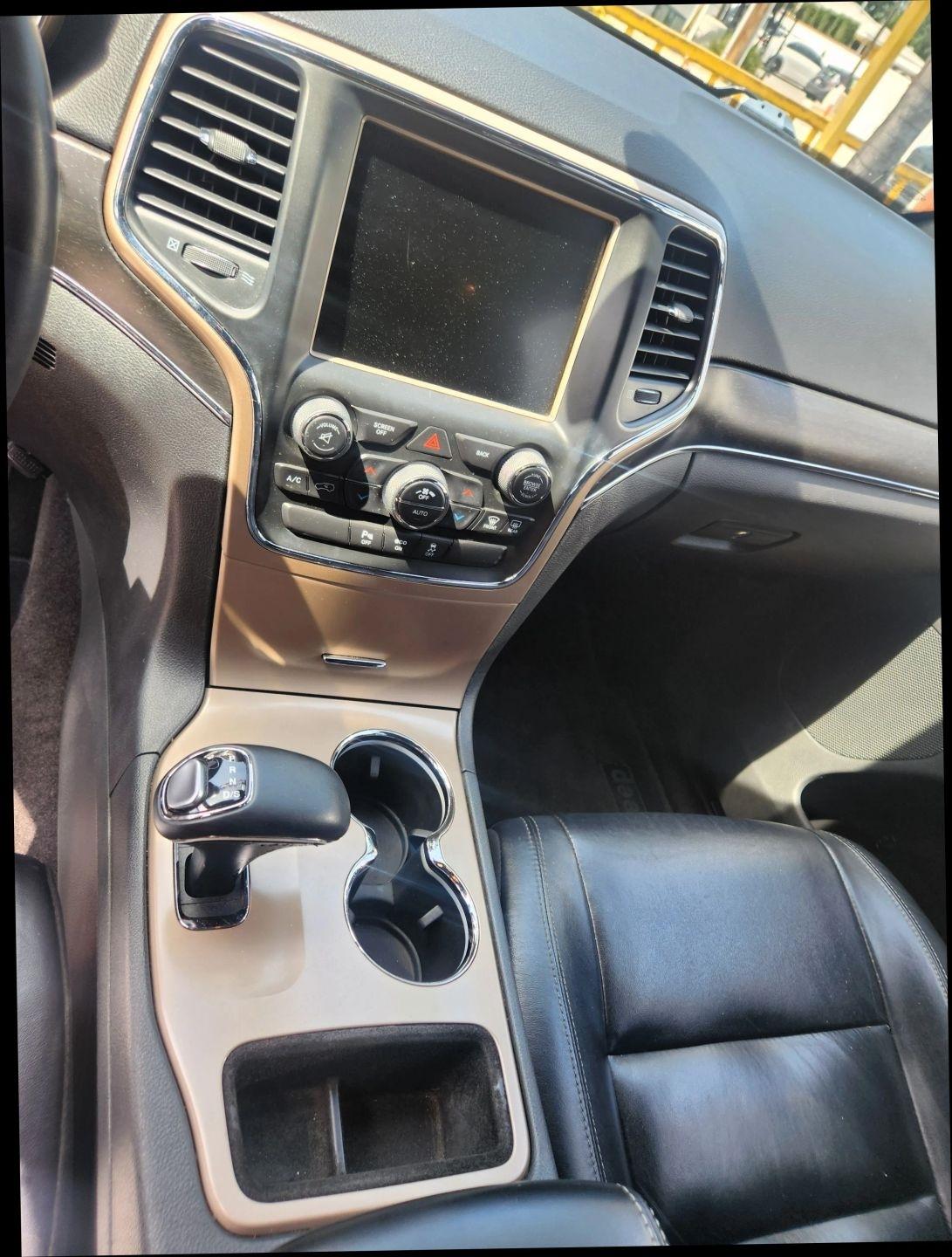 Jeep Grand Cherokee  2015