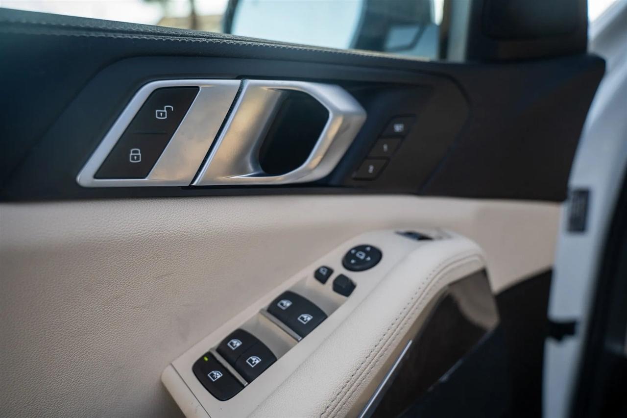 BMW X5  2019