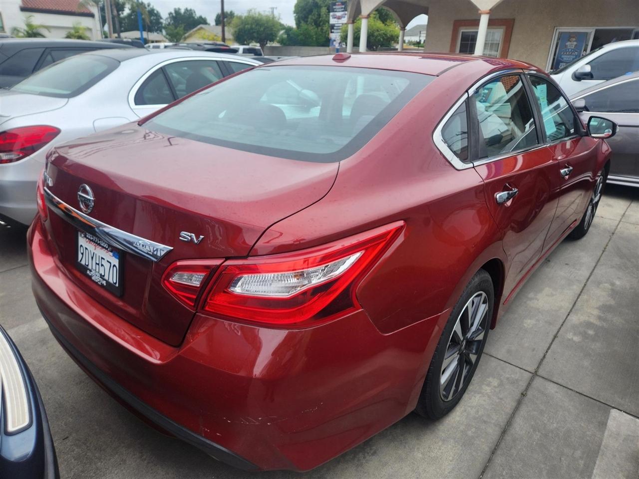 Nissan Altima  2016