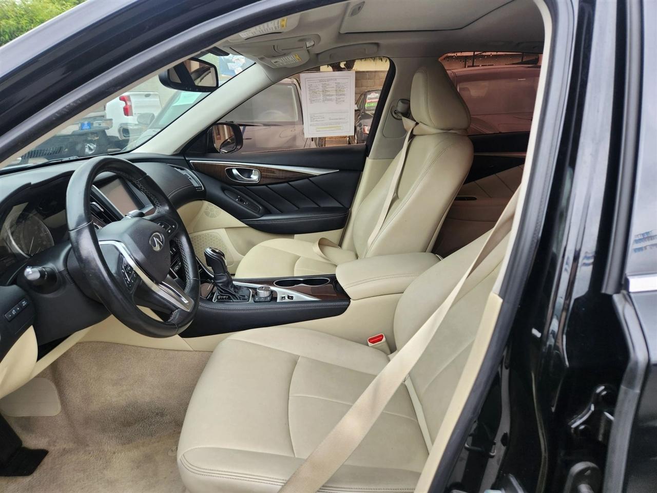 Infiniti Q50  2018