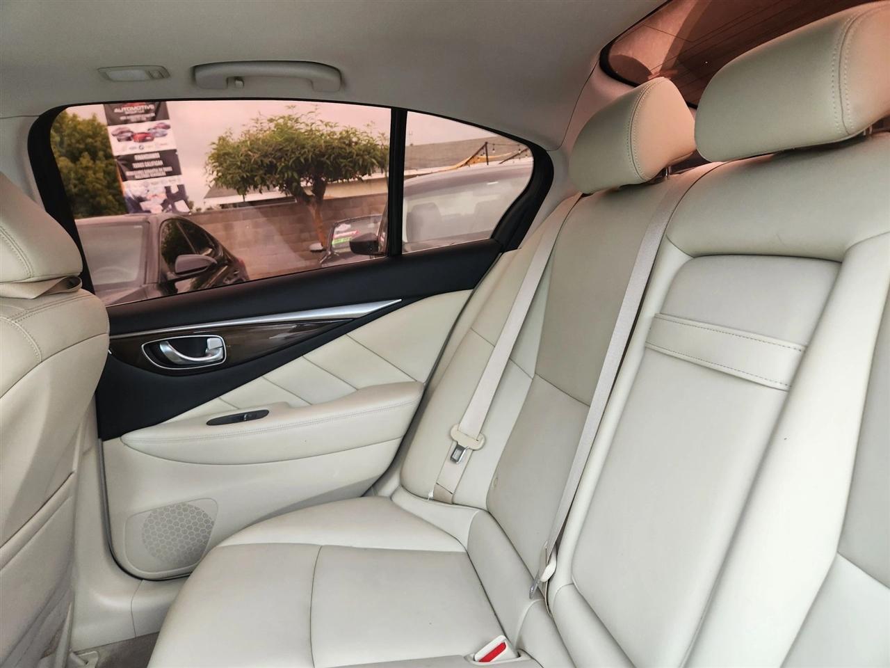 Infiniti Q50  2018