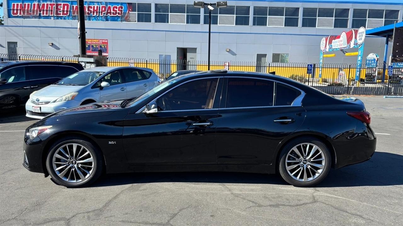 Infiniti Q50  2018
