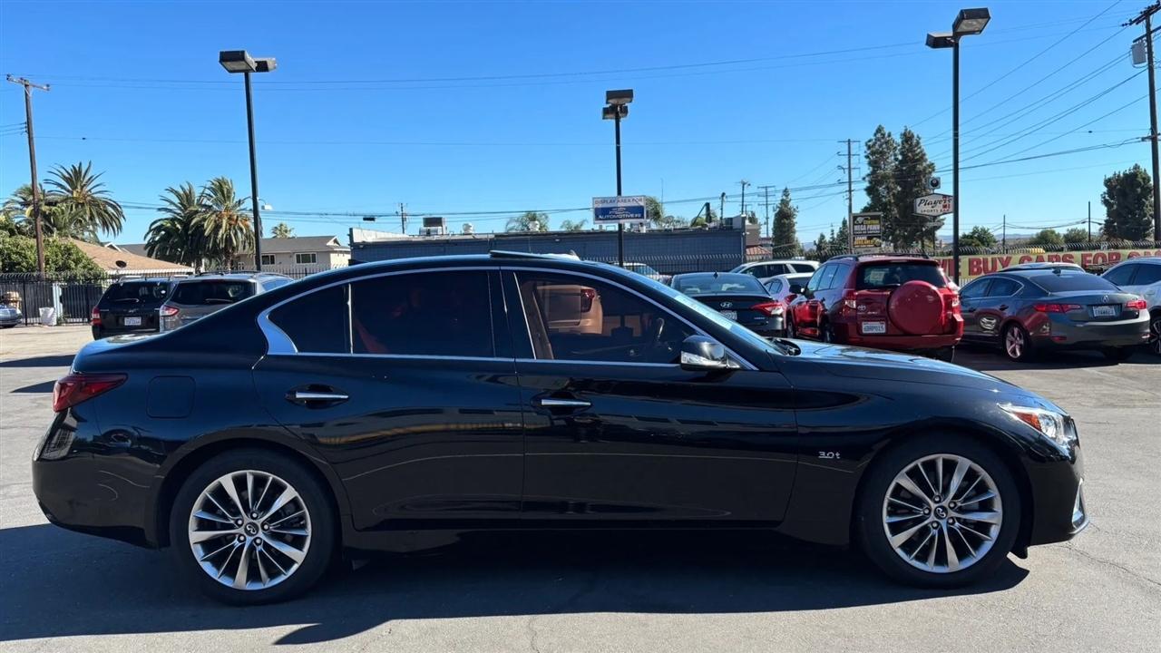 Infiniti Q50  2018