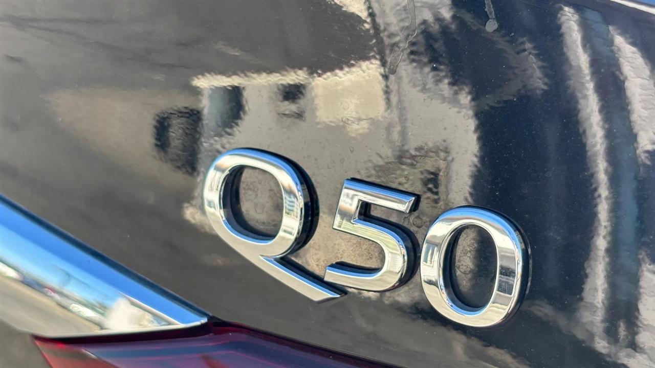 Infiniti Q50  2018