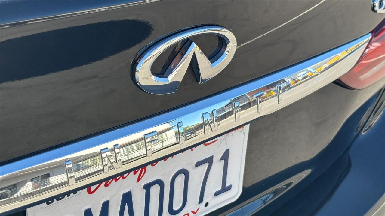 Infiniti Q50  2018