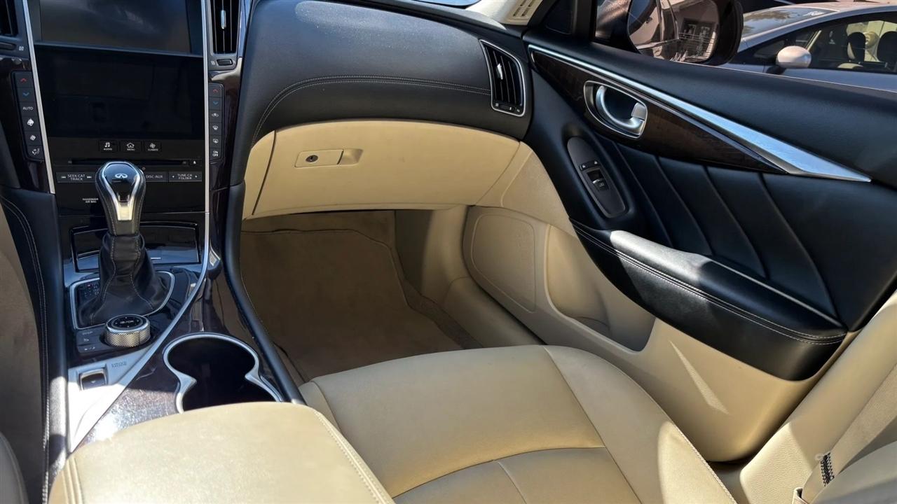 Infiniti Q50  2018