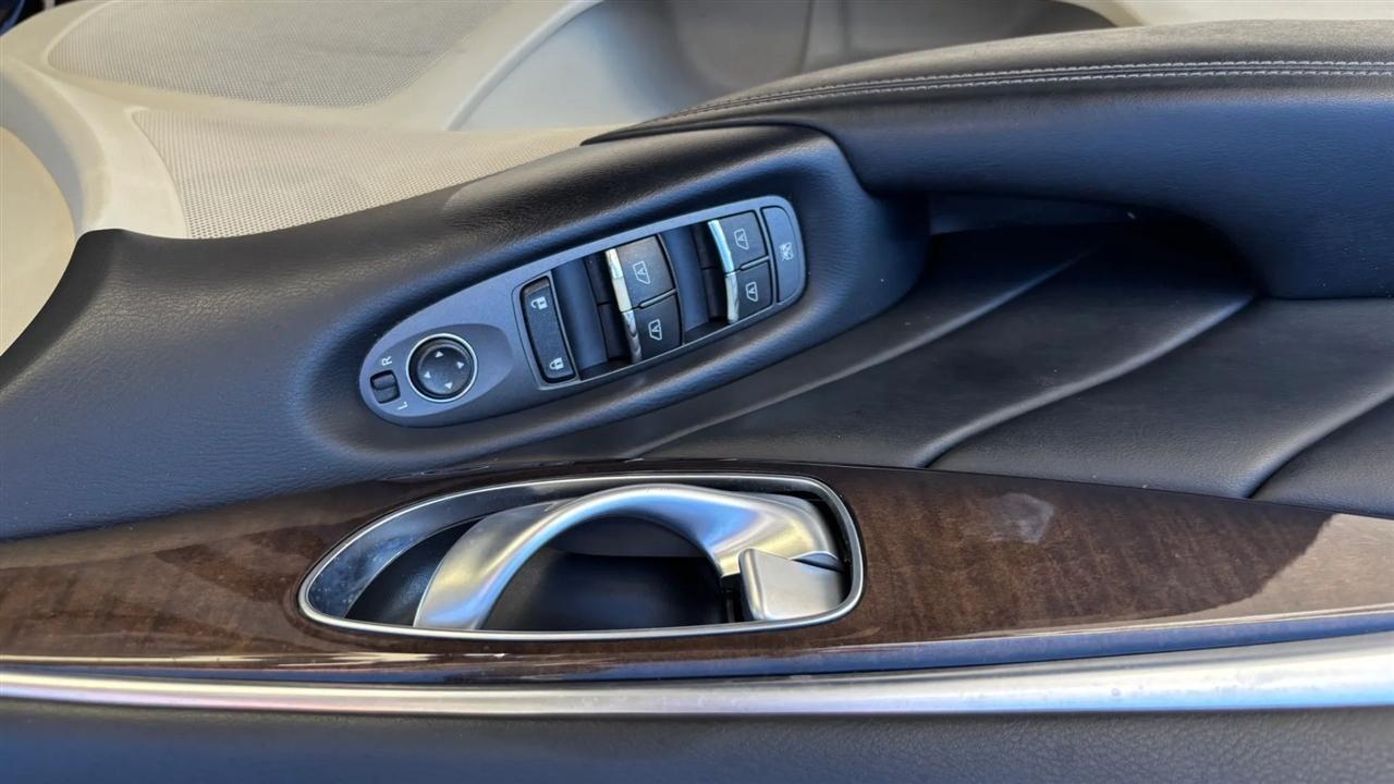 Infiniti Q50  2018