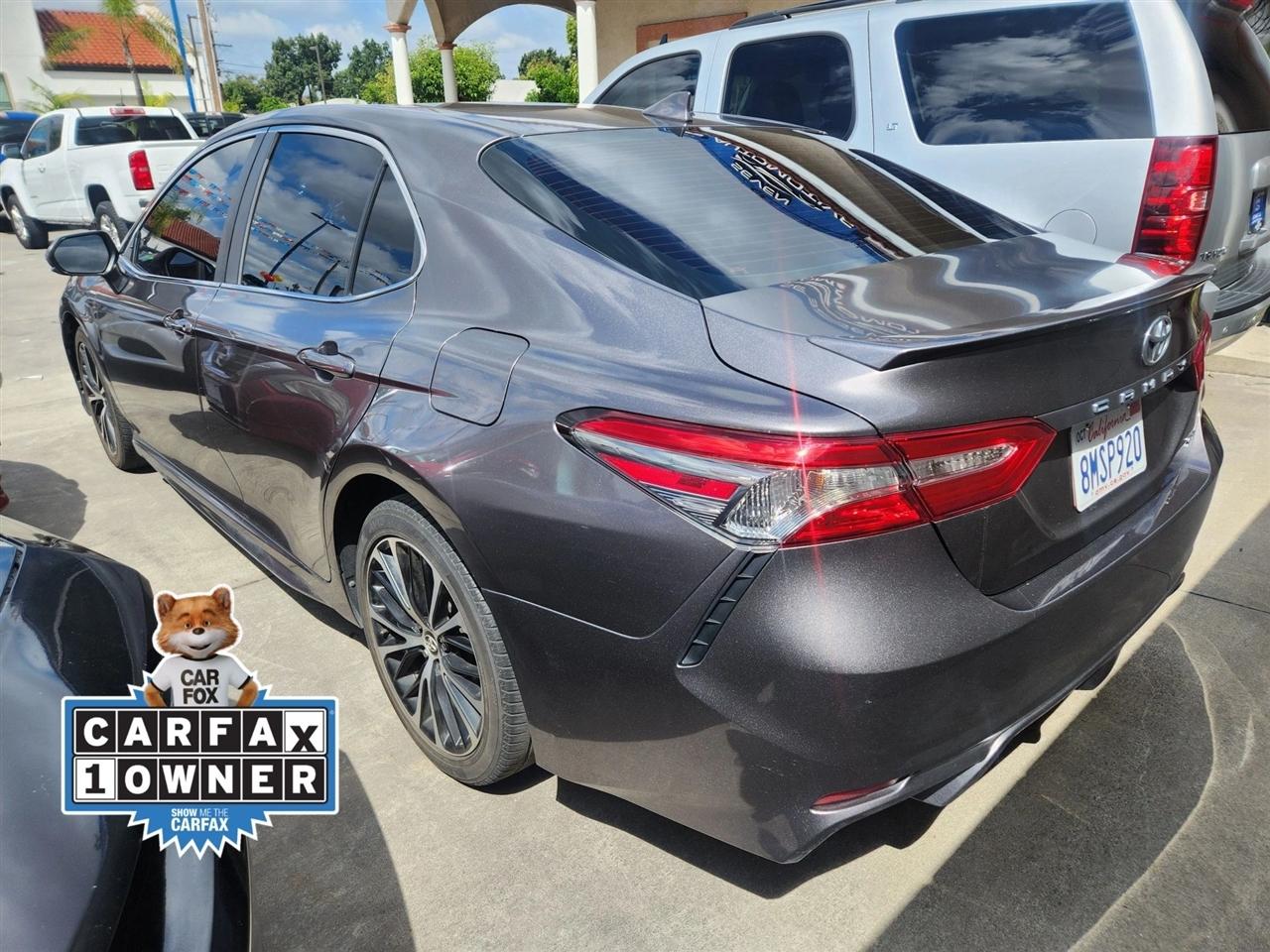 Toyota Camry  2019