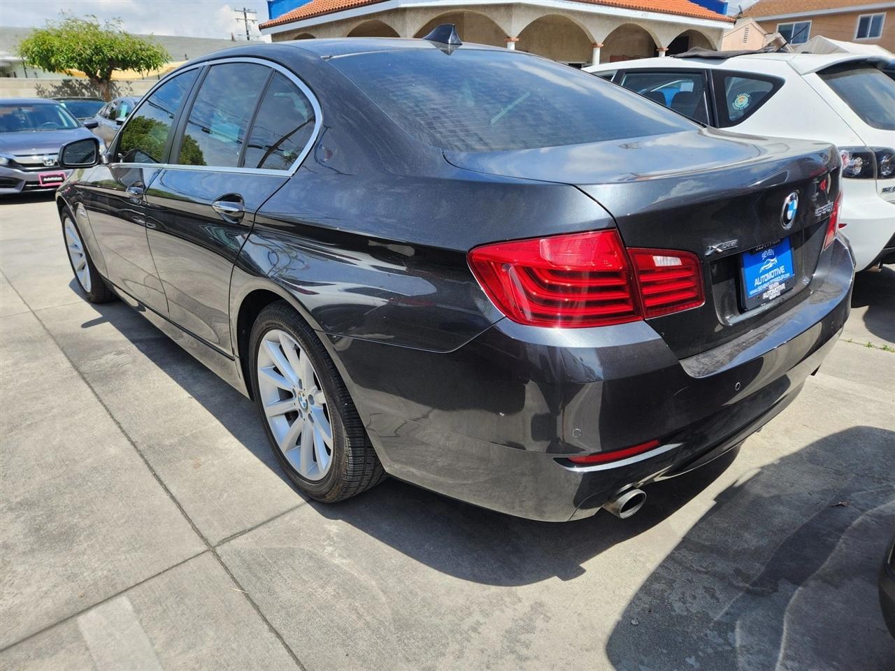 BMW 5-Series  2015