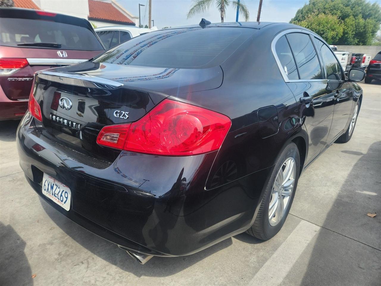 Infiniti G Sedan  2012