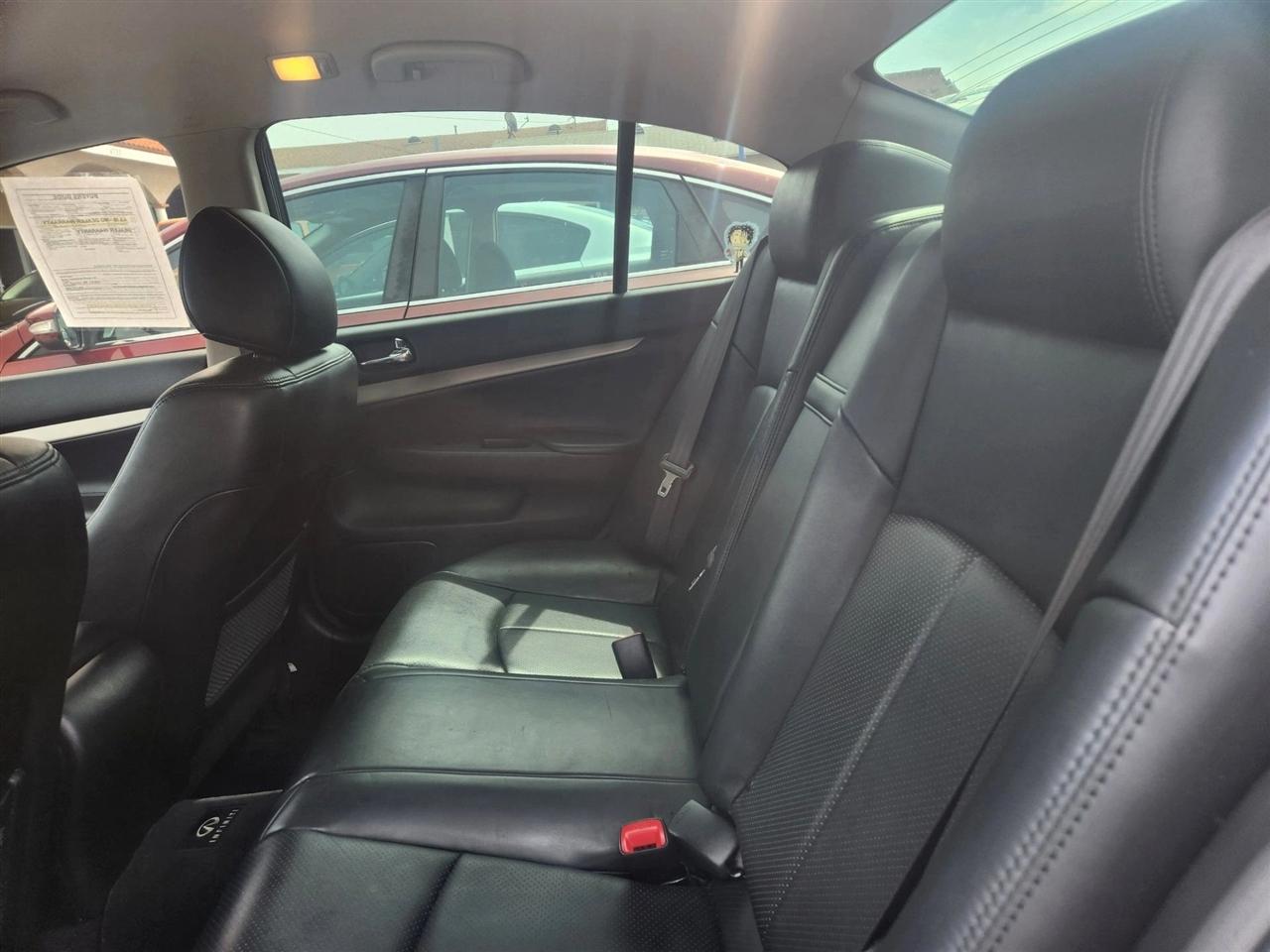 Infiniti G Sedan  2012