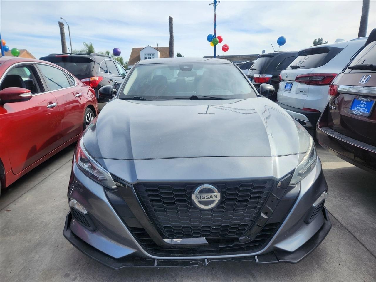 Nissan Altima  2020