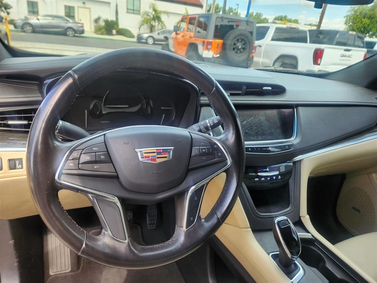 Cadillac XT5  2018