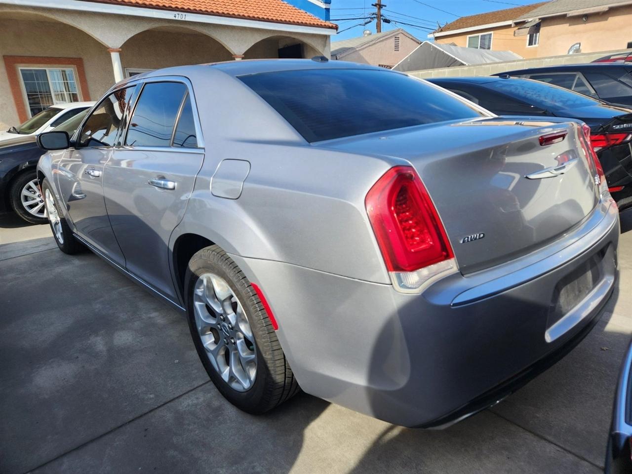 Chrysler 300  2016