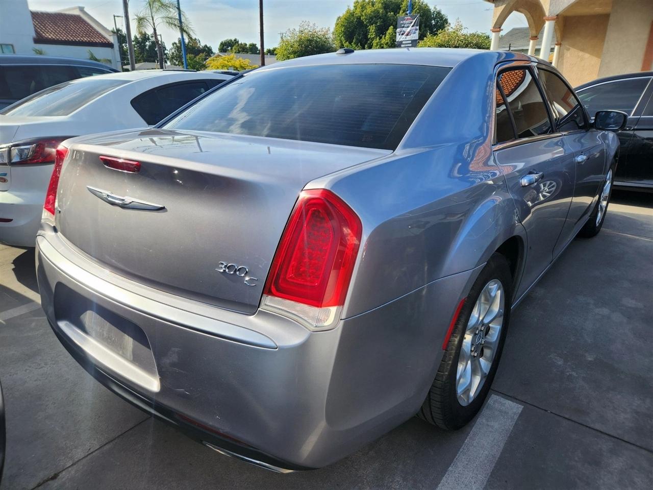 Chrysler 300  2016