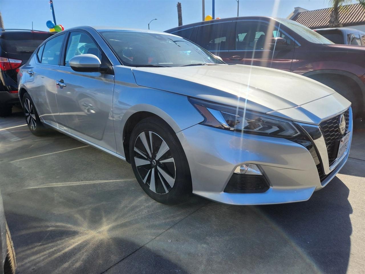 Nissan Altima  2022