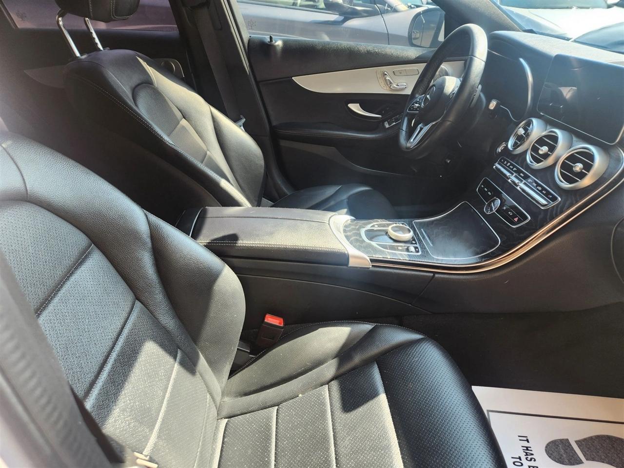 Mercedes-Benz C-Class  2021