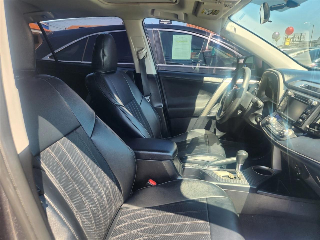 Toyota RAV4  2014