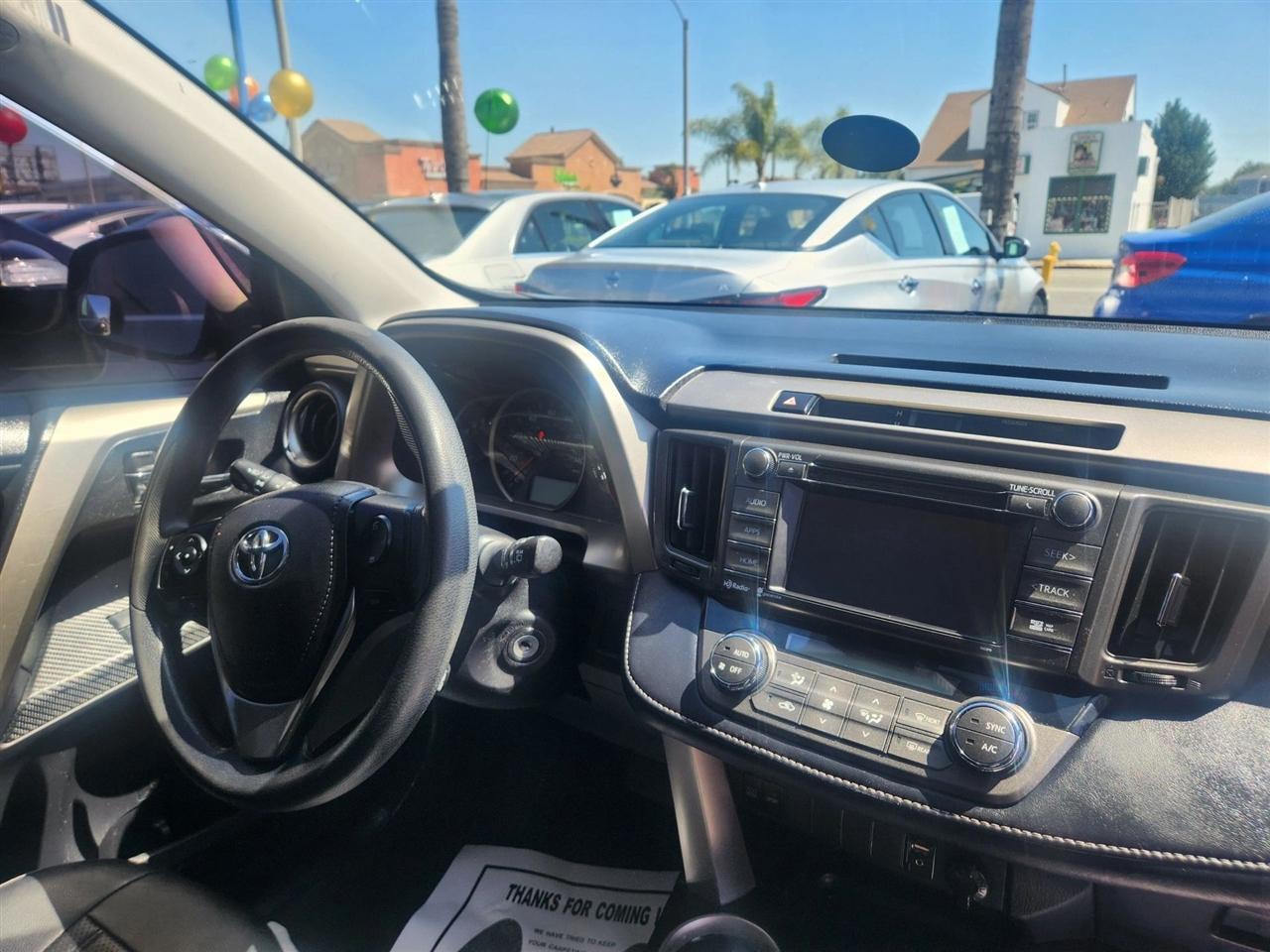 Toyota RAV4  2014