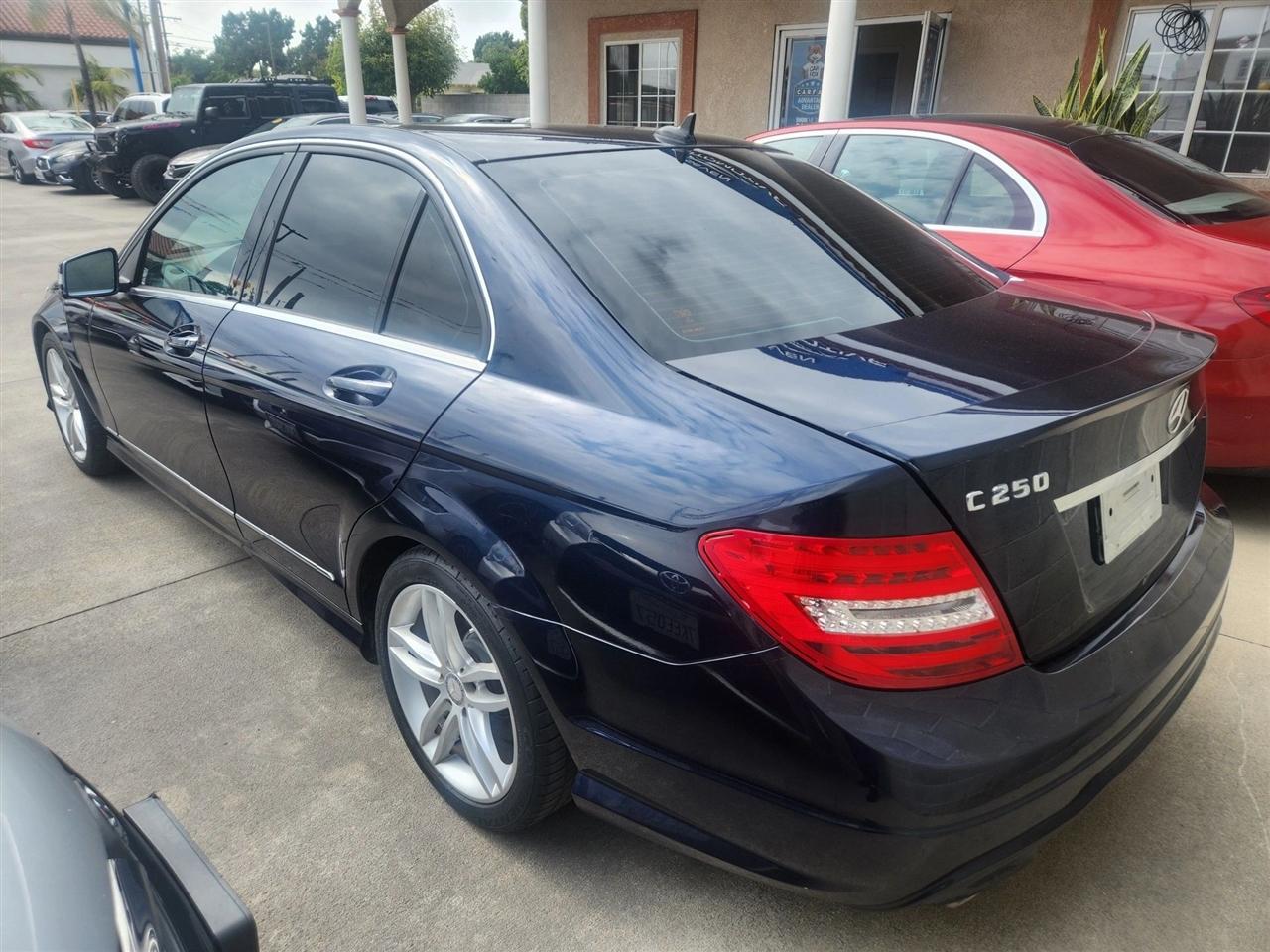 Mercedes-Benz C-Class  2014