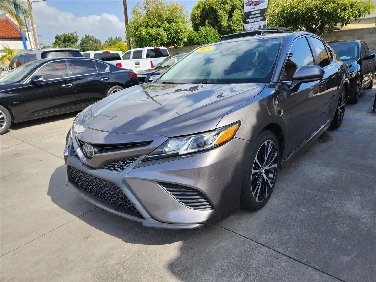 Toyota Camry  2019