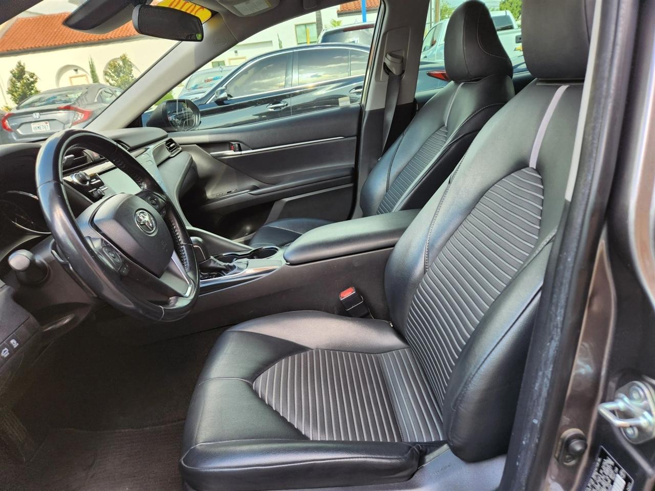Toyota Camry  2019