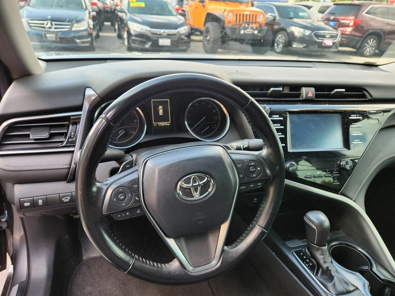 Toyota Camry  2019