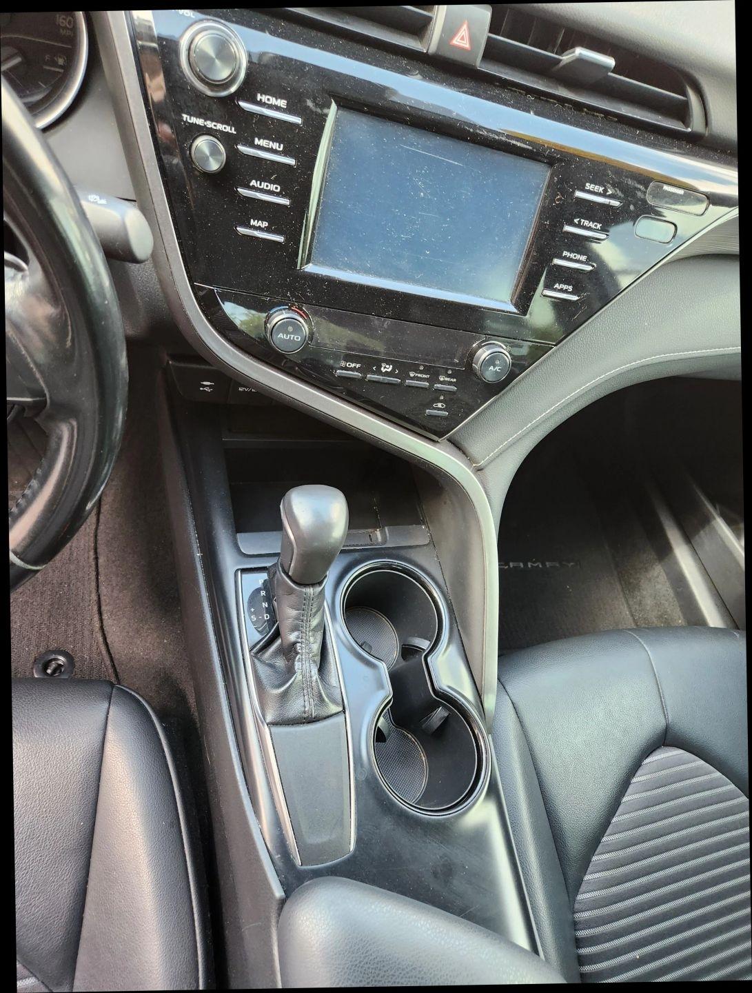 Toyota Camry  2019