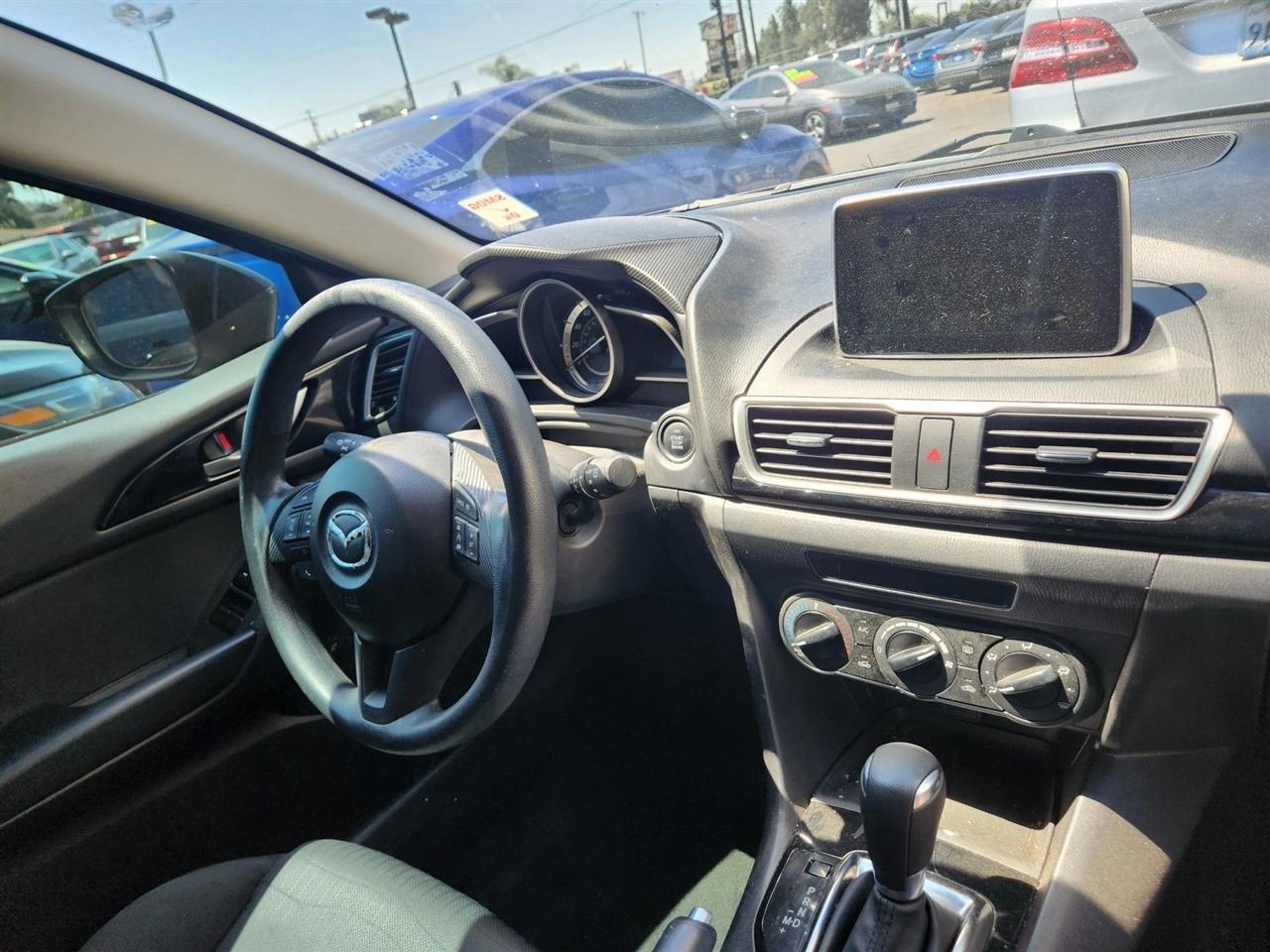 Mazda MAZDA3  2016