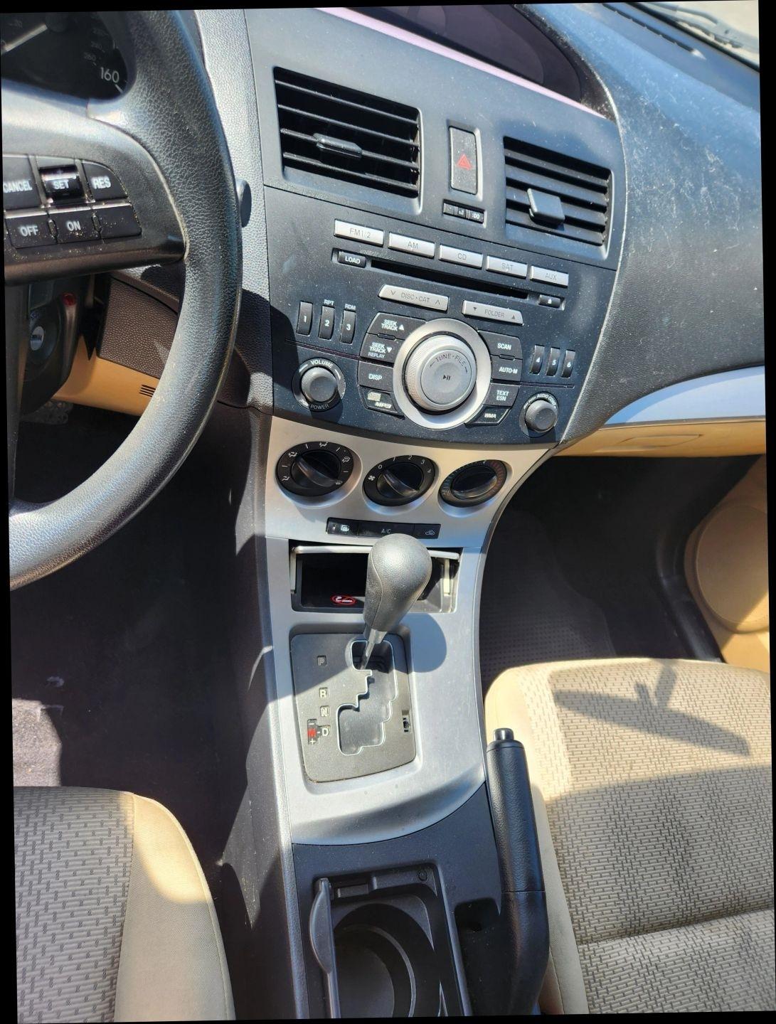 Mazda MAZDA3  2010