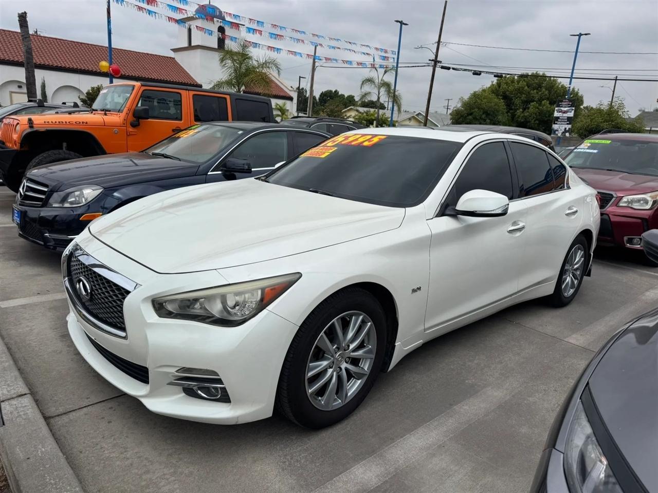 Infiniti Q50  2016