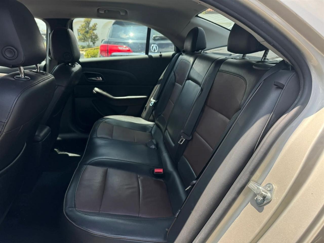 Chevrolet Malibu  2015