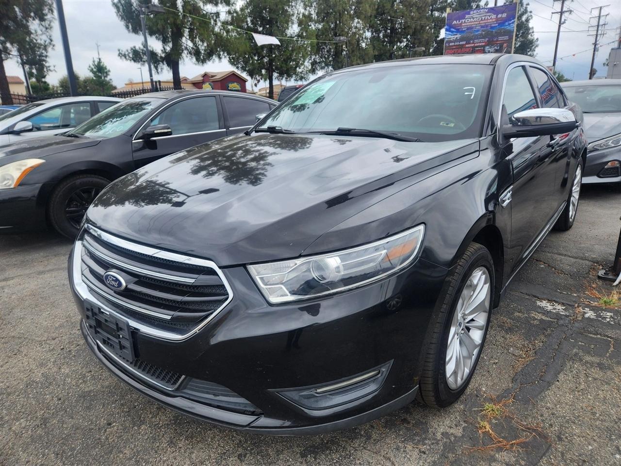 Ford Taurus  2015