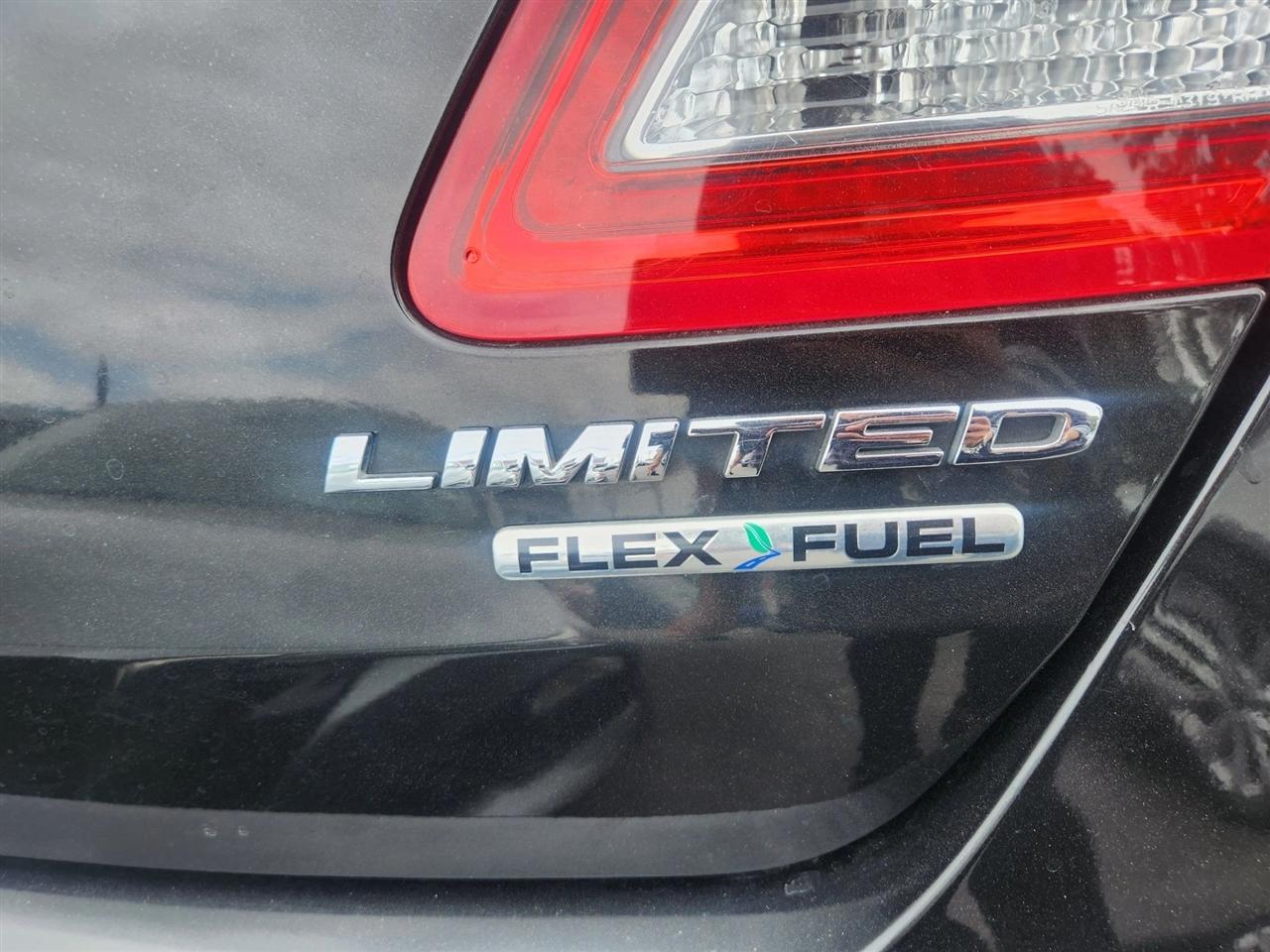 Ford Taurus  2015