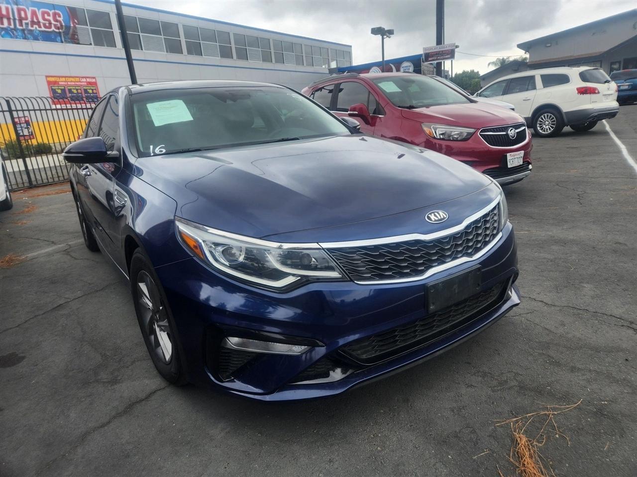 Kia Optima  2020