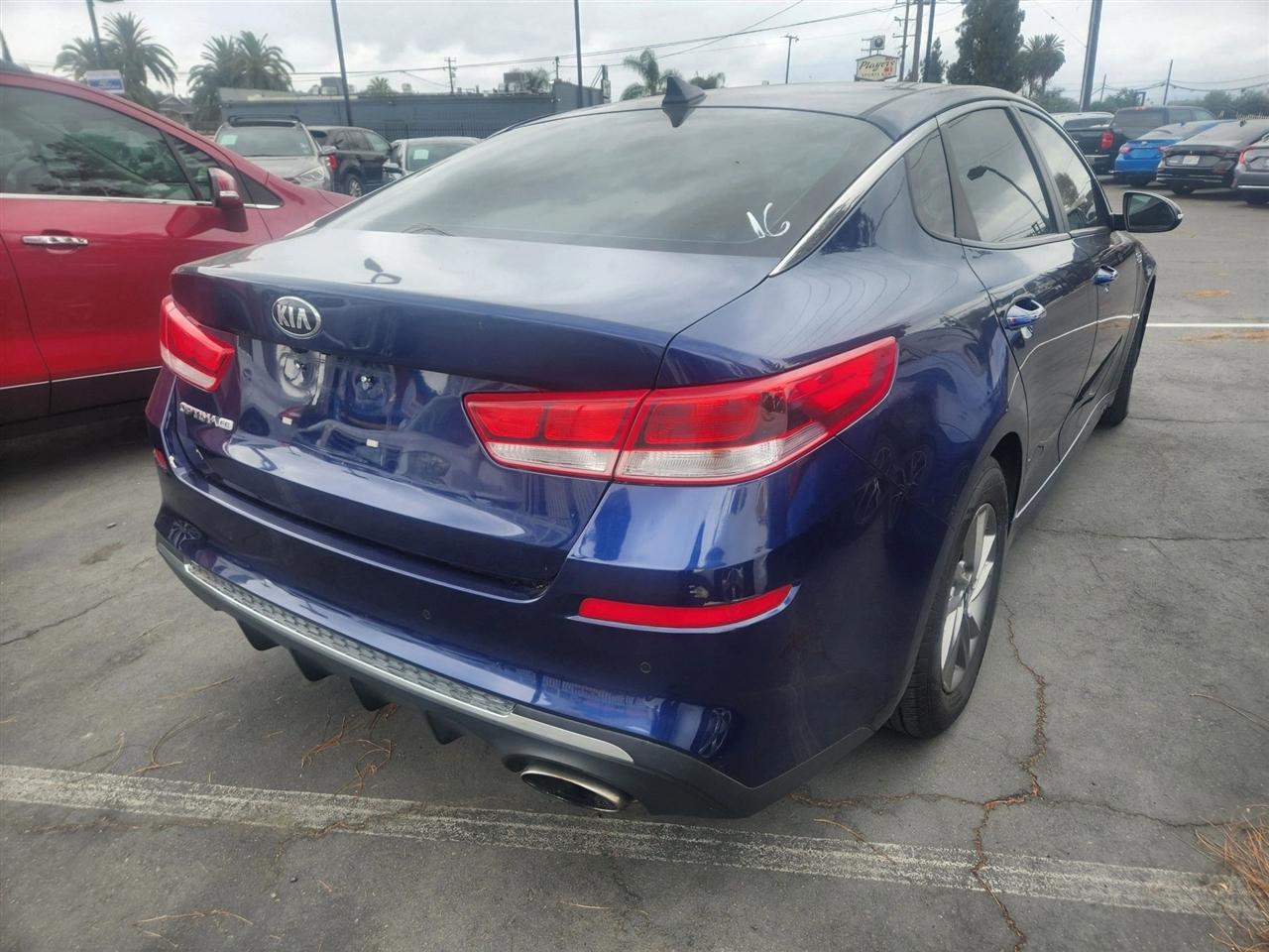 Kia Optima  2020