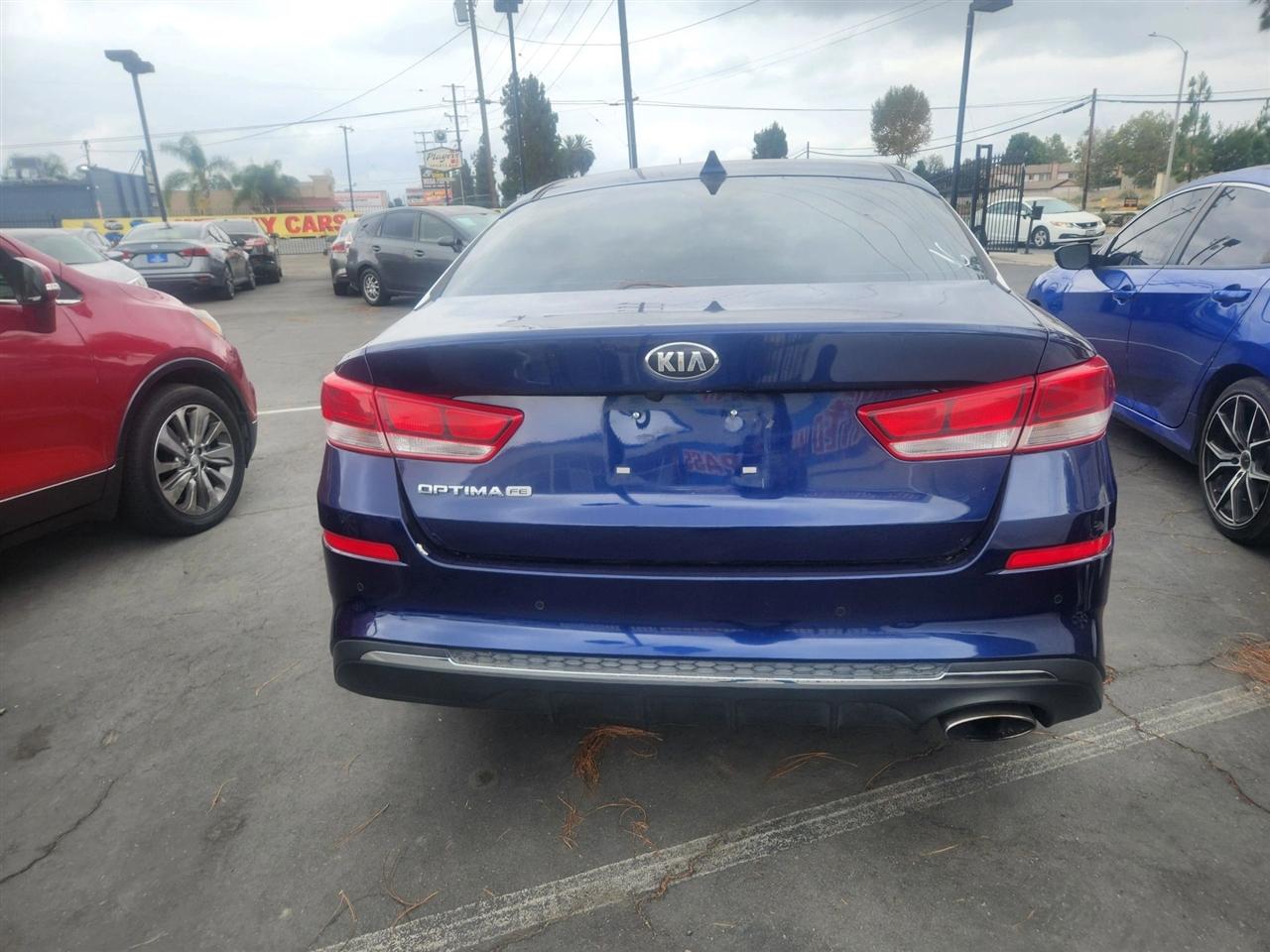 Kia Optima  2020