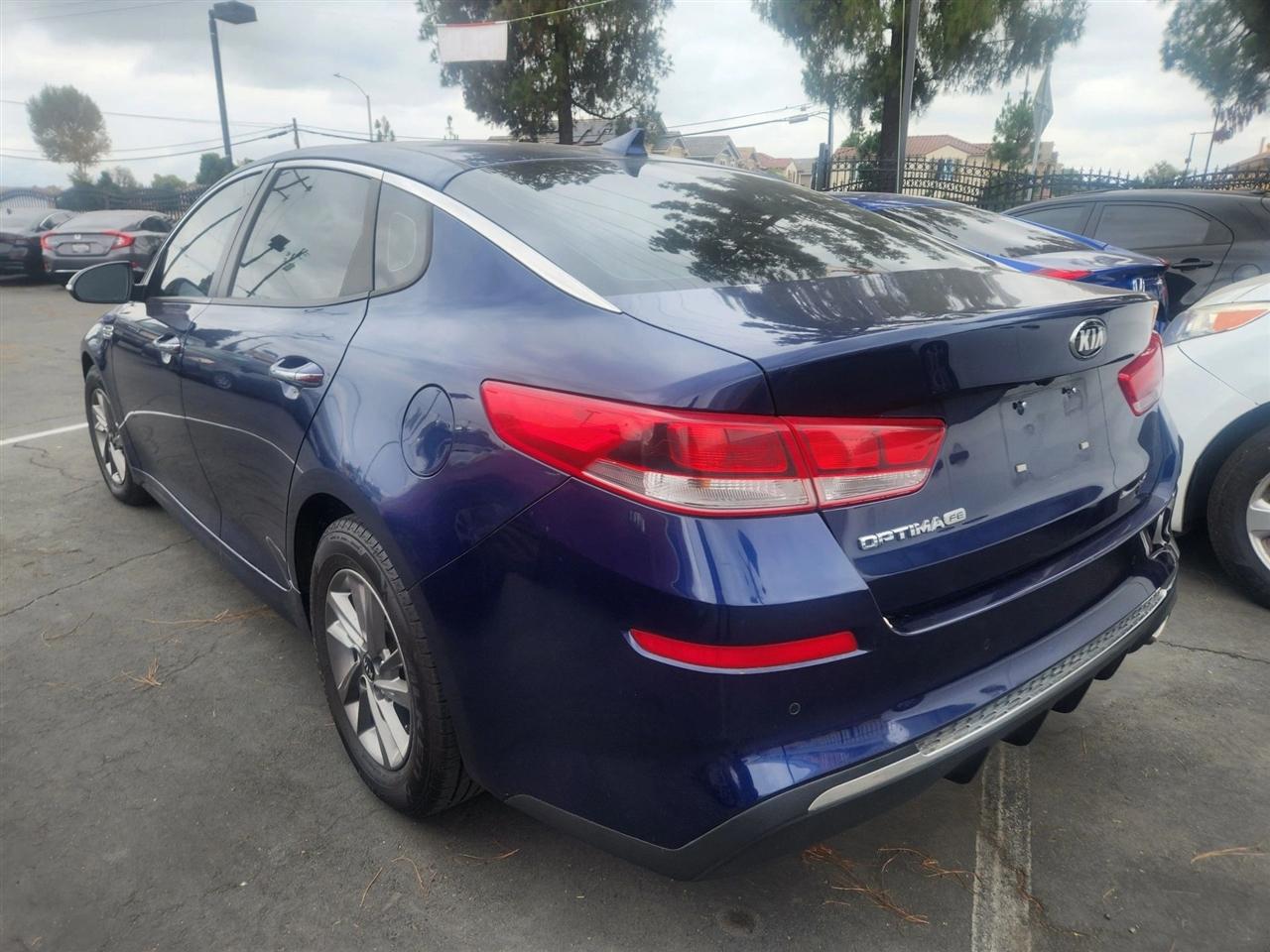 Kia Optima  2020