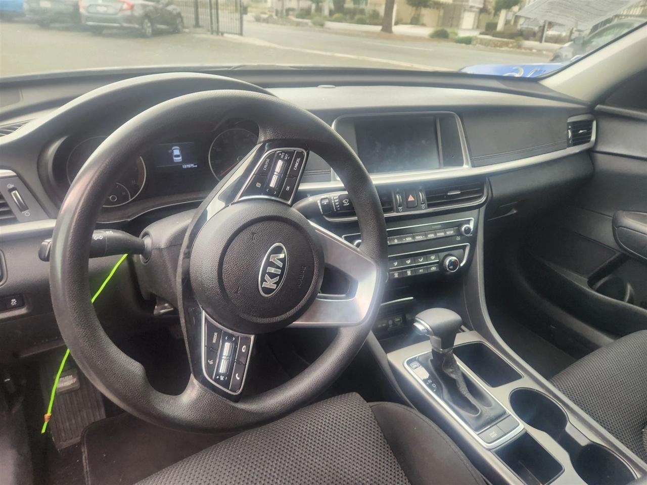 Kia Optima  2020