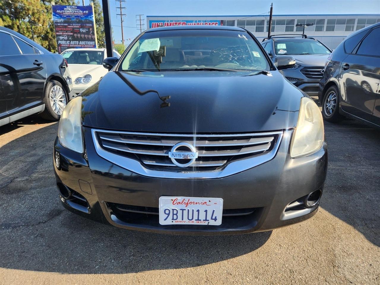 Nissan Altima  2012