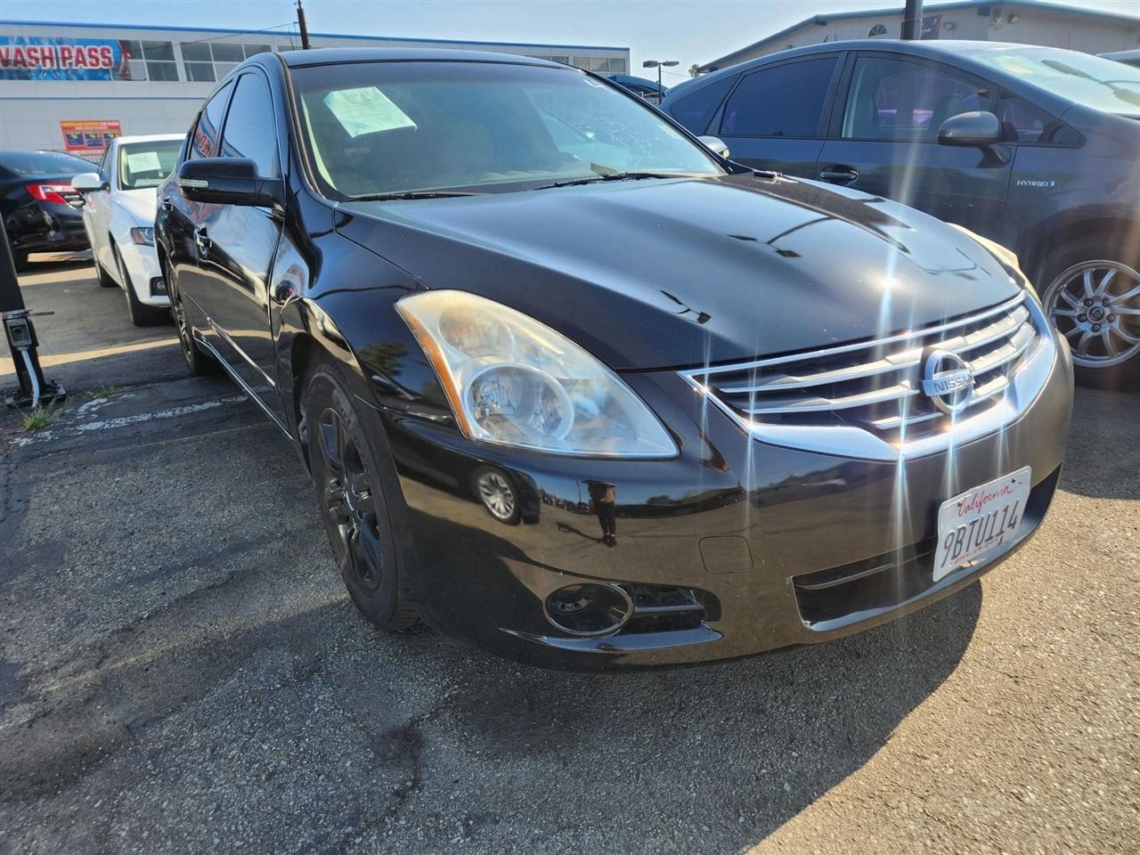 Nissan Altima  2012
