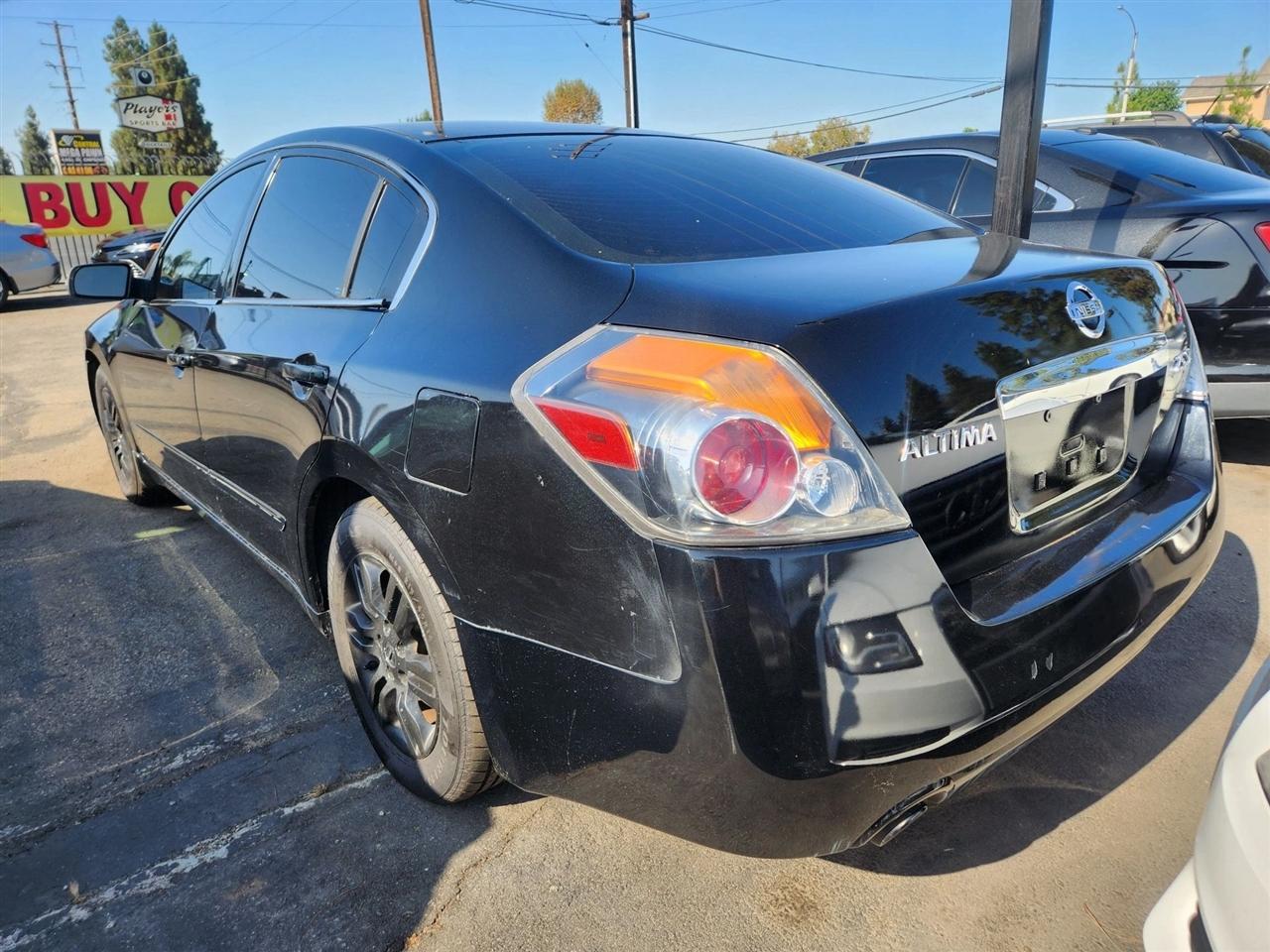 Nissan Altima  2012