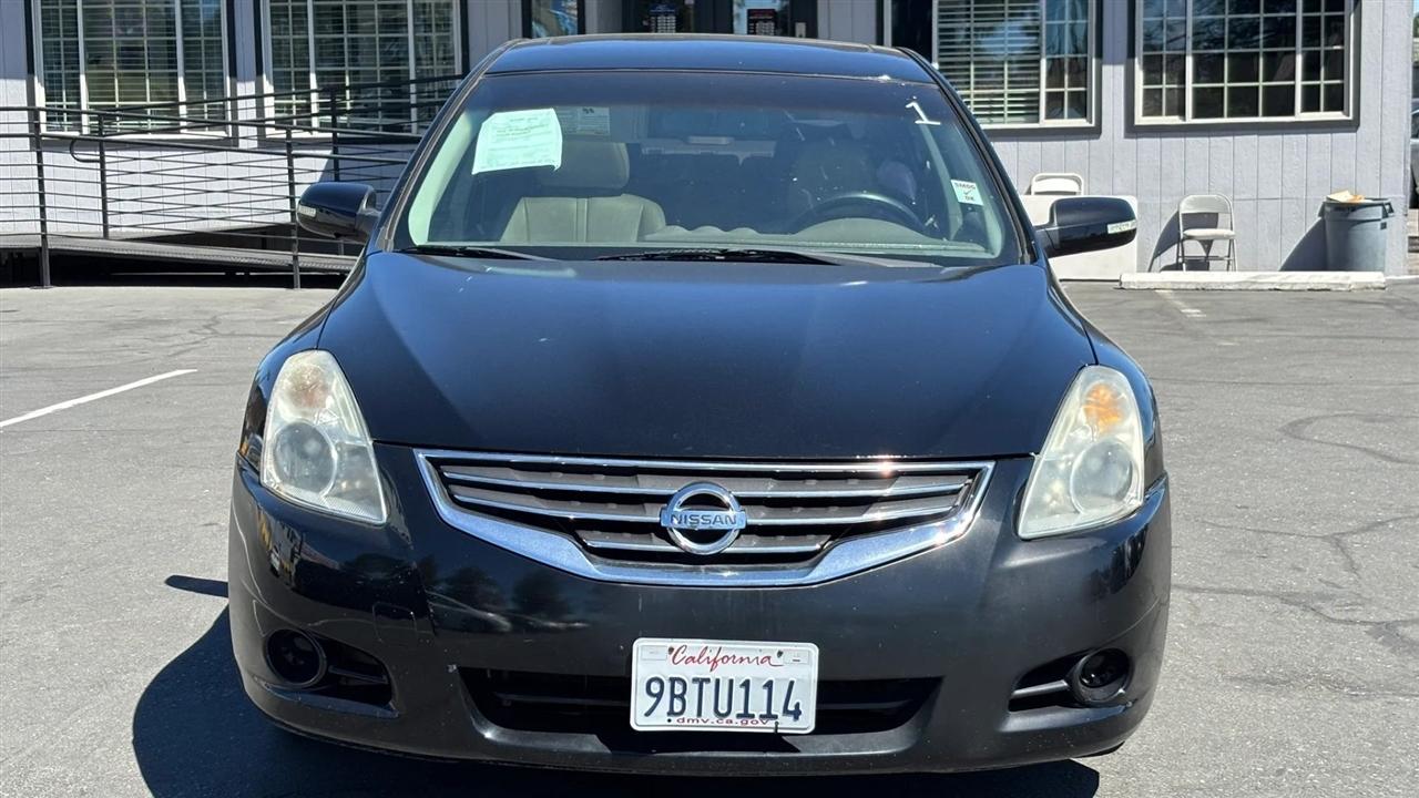 Nissan Altima  2012