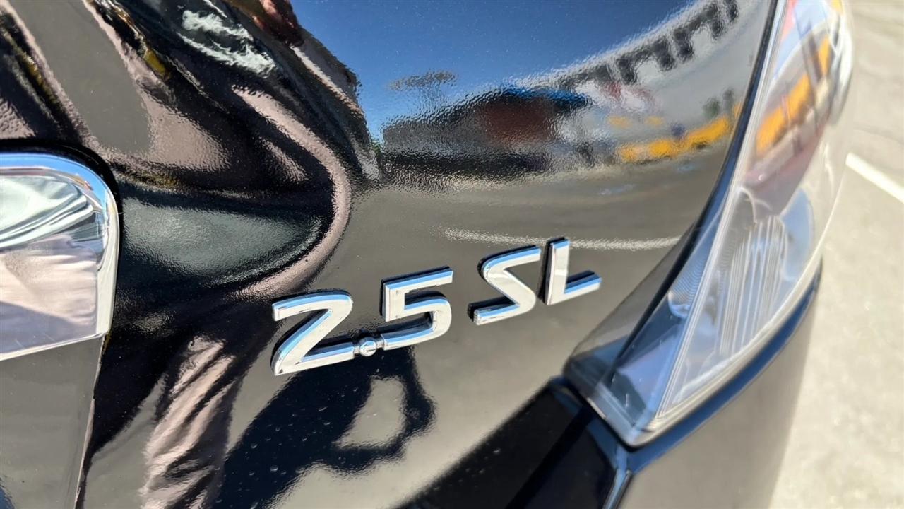 Nissan Altima  2012