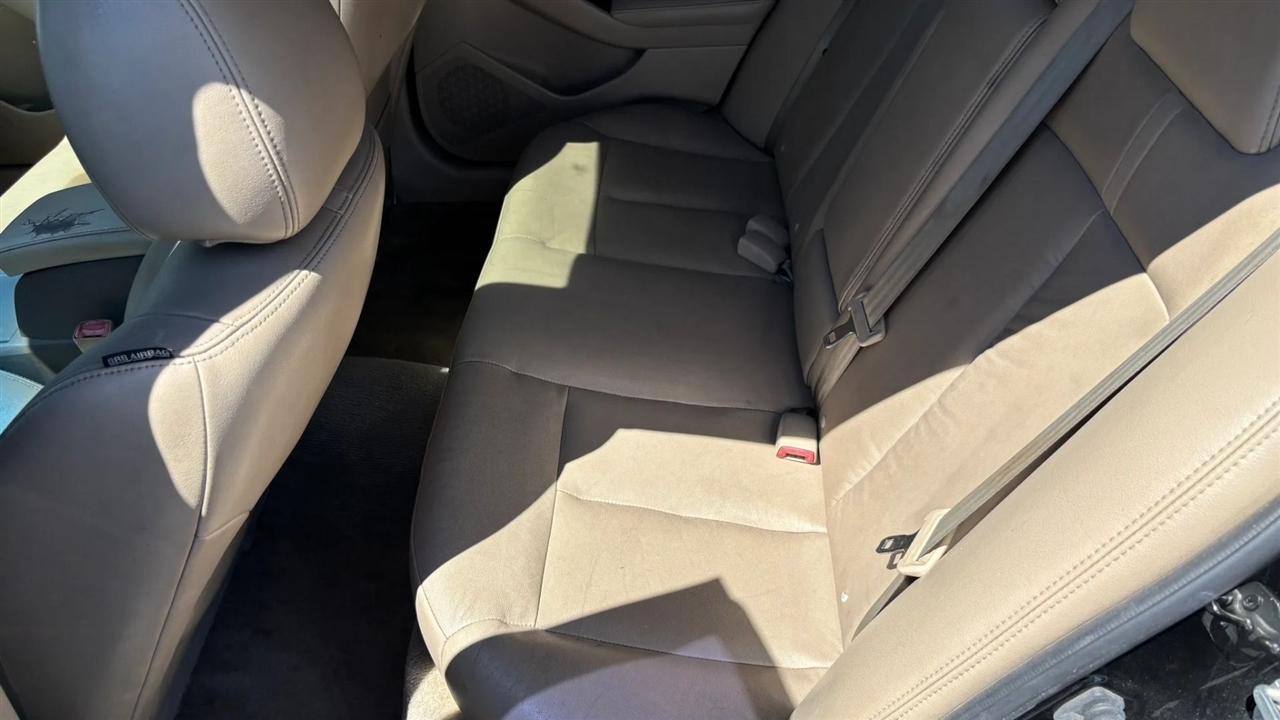 Nissan Altima  2012